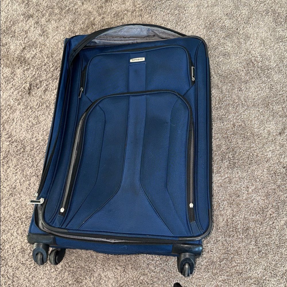 Samsonite Navy Blue Softshell Expandable Spinner Suitcase‎ 20150410 4500254976
